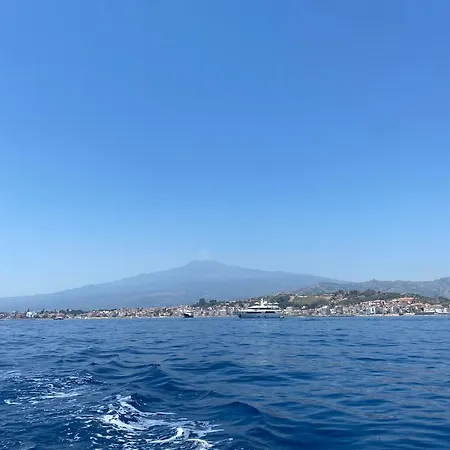Luna Rossa Lägenhet Giardini Naxos